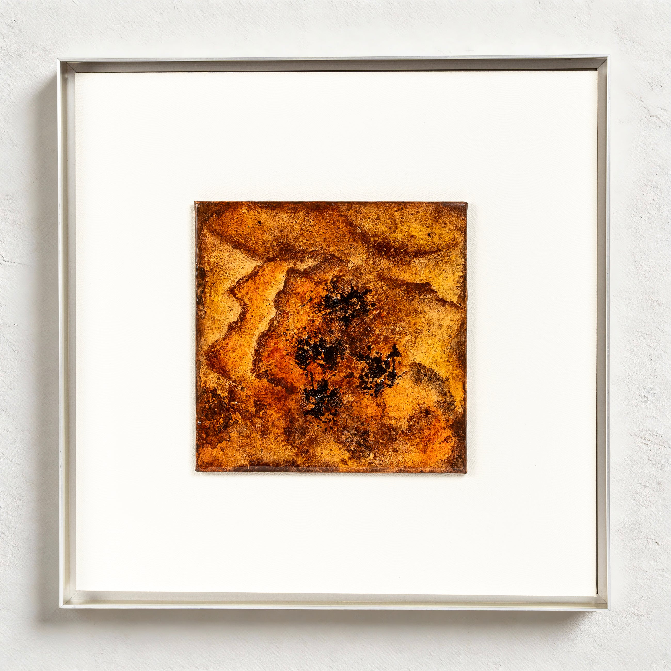 Peony — Mineral Paint · Aura Frame